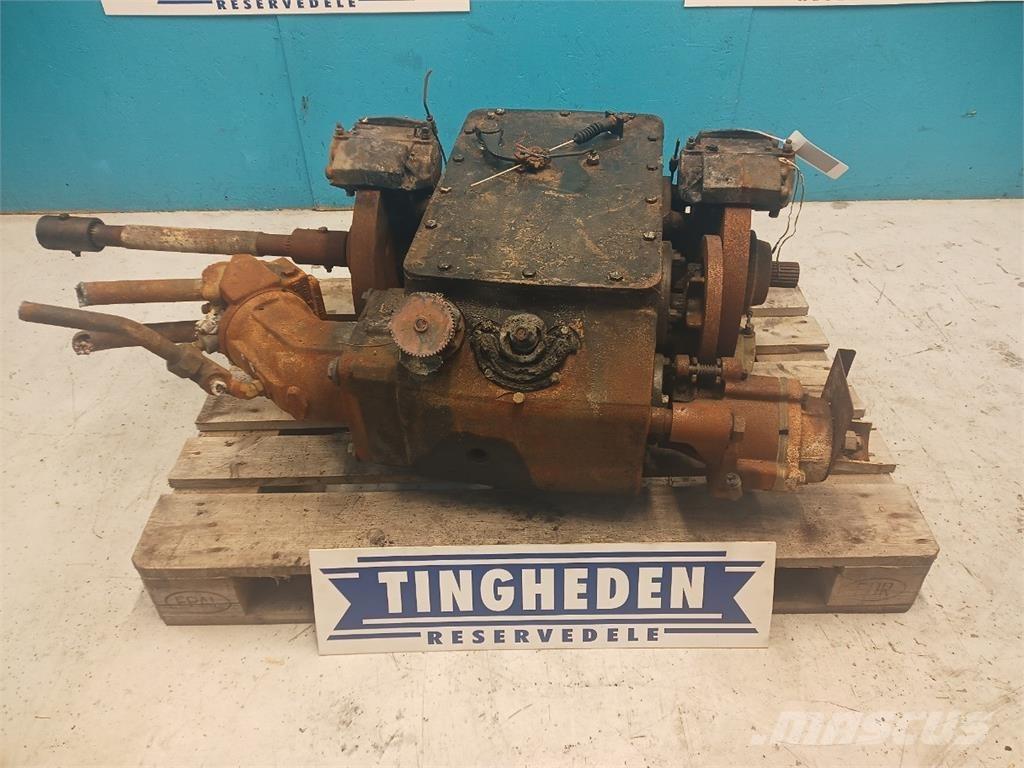 CASE 7240 Gear