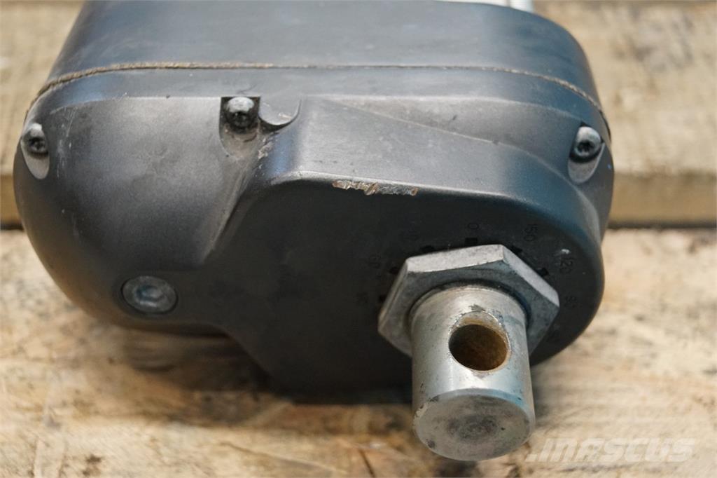 CASE 7240 Elektronik