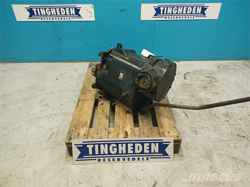 CASE 8010 Gear