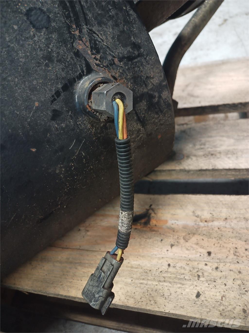 CASE 8010 Gear