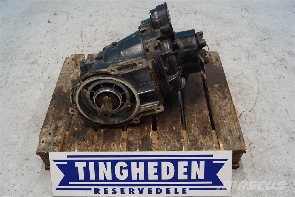 CASE 8010 Gear