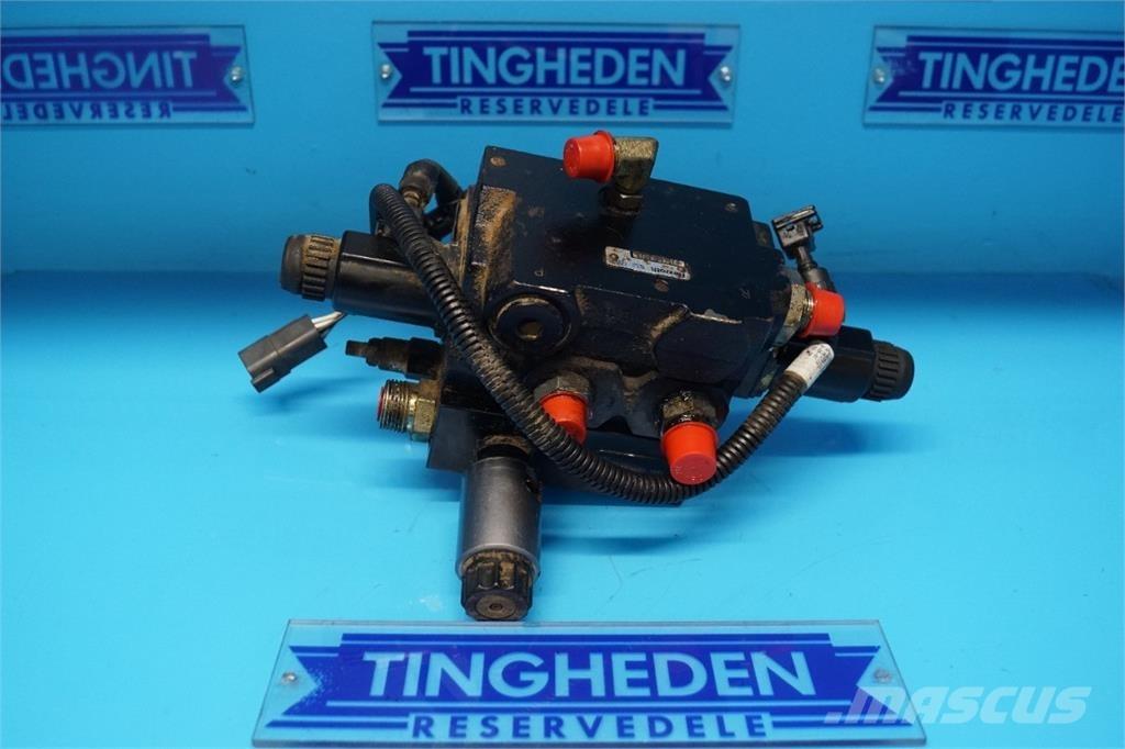CASE 8010 Hydraulik
