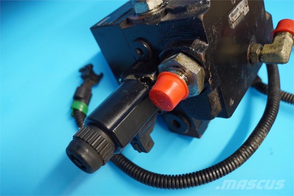 CASE 8010 Hydraulik