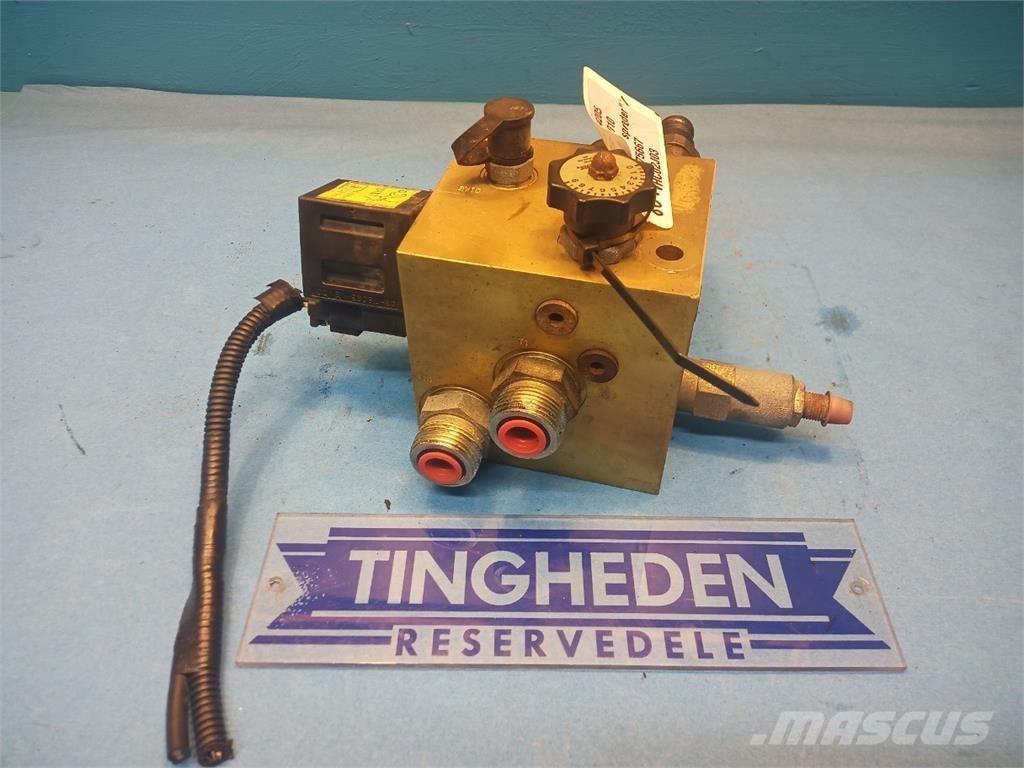 CASE 8010 Hydraulik