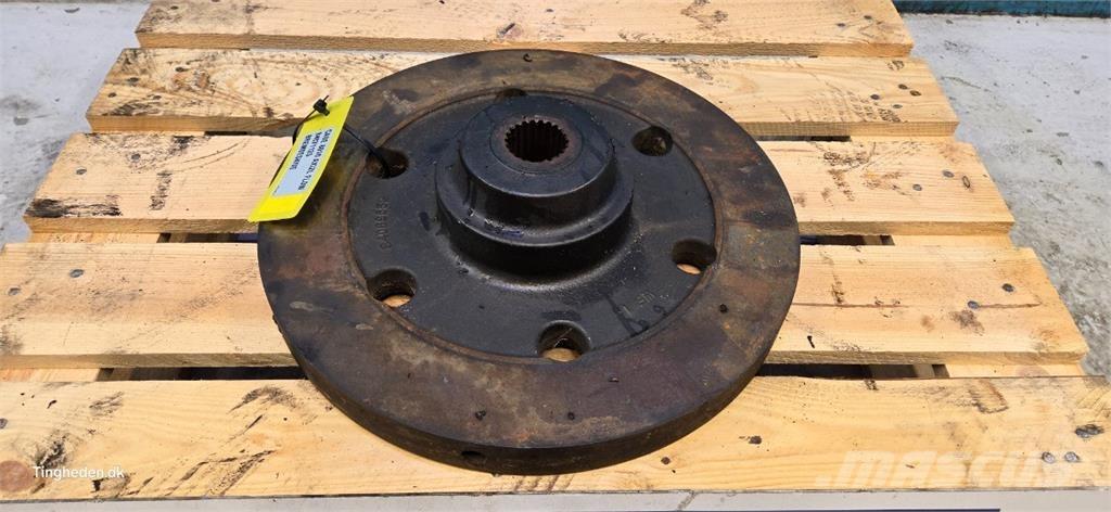 CASE 8010 Gear