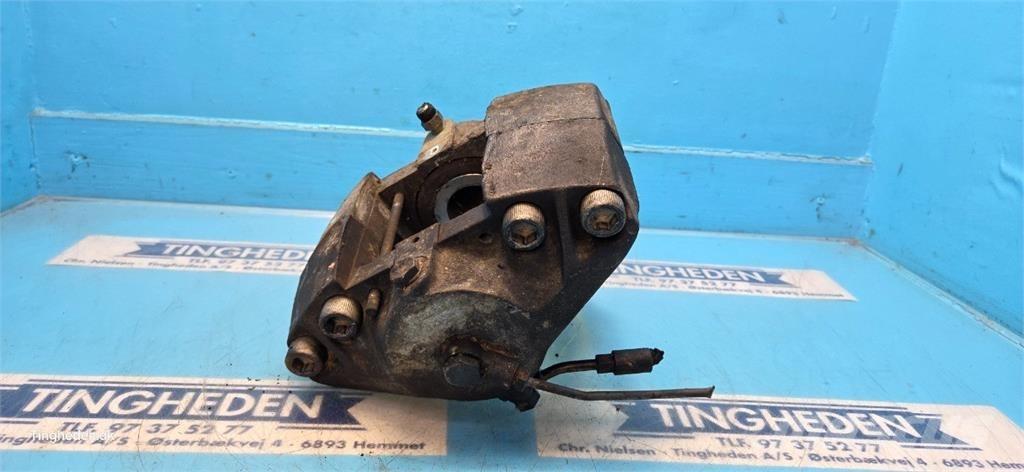 CASE 8010 Gear