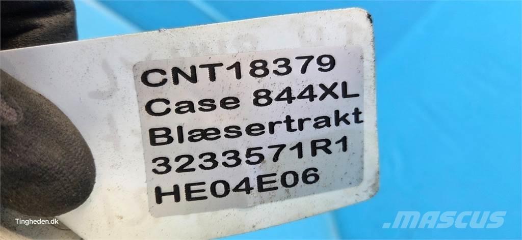 CASE 844XL Kabiner og interiør