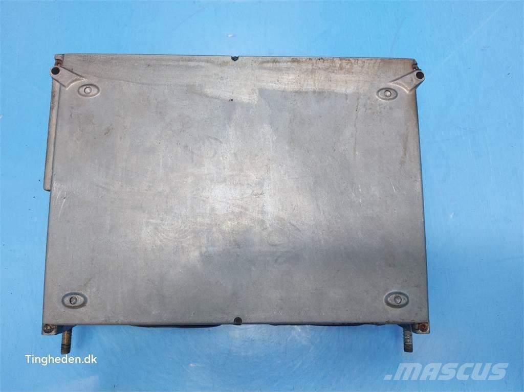 CASE 9120 Elektronik