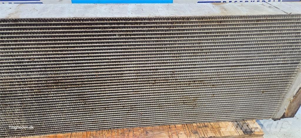 CASE 9240 Radiatorer
