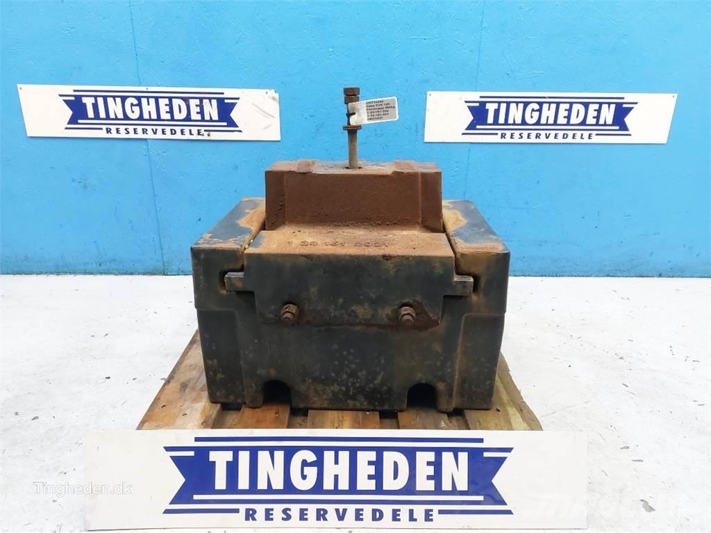 CASE CVX 120 Frontvægte
