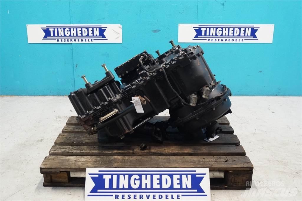 Case IH 621D Gear