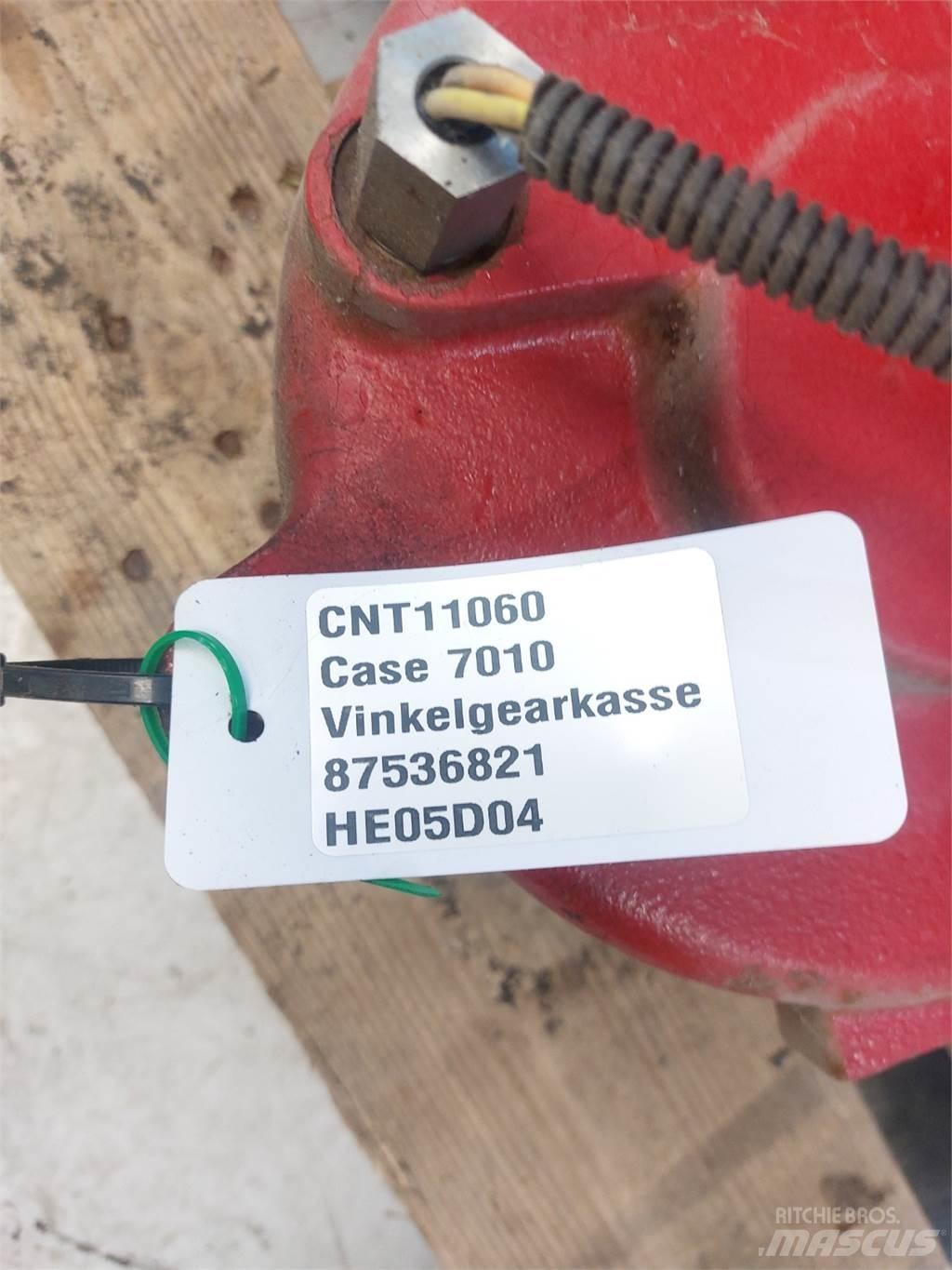 Case IH 7010 Gear