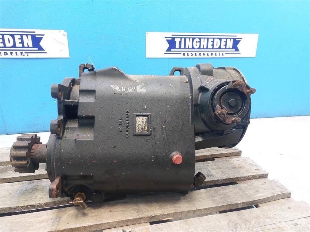 Case IH 7010 Gear