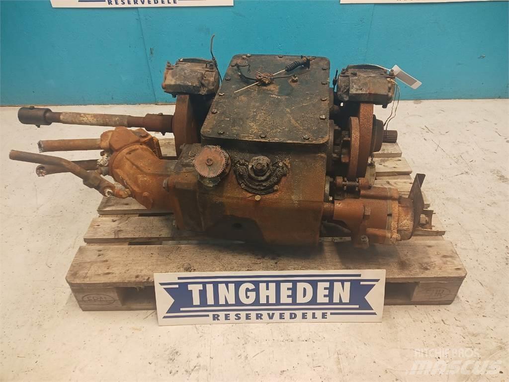 Case IH 7240 Gear