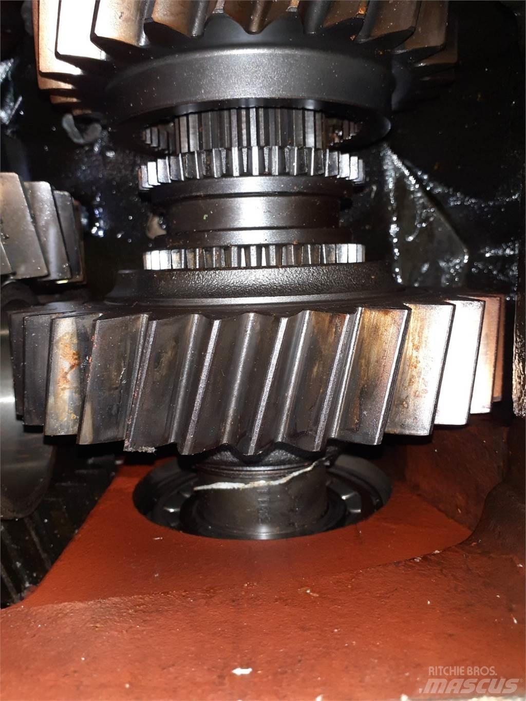 Case IH 9240 Gear