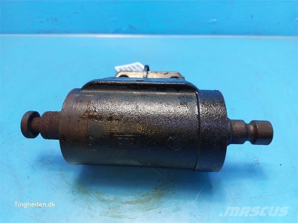 CASE Puma 185 Gear