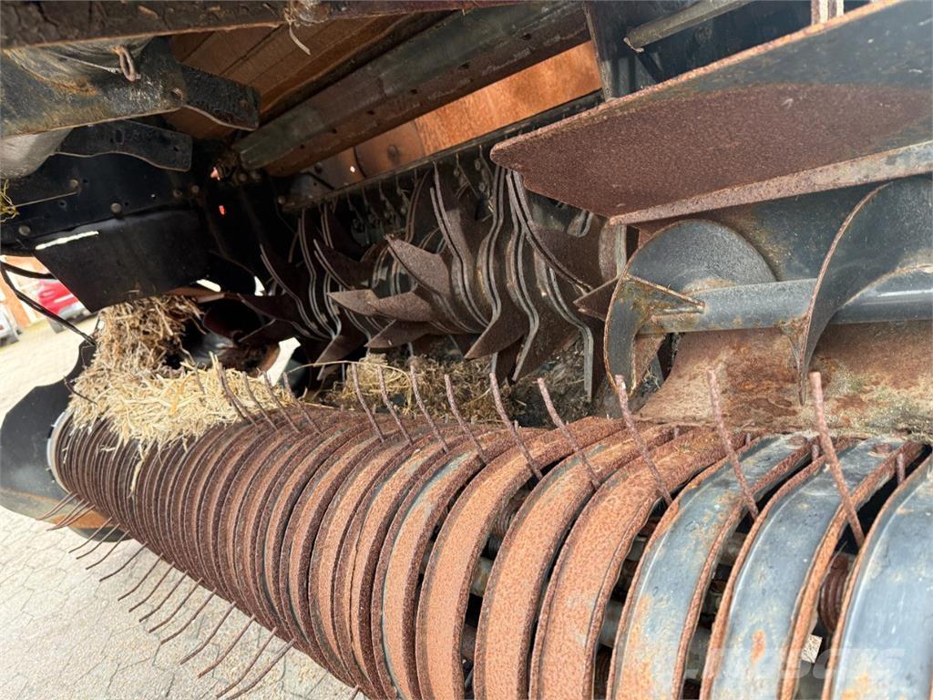 CASE RB464 Rundballe-pressere