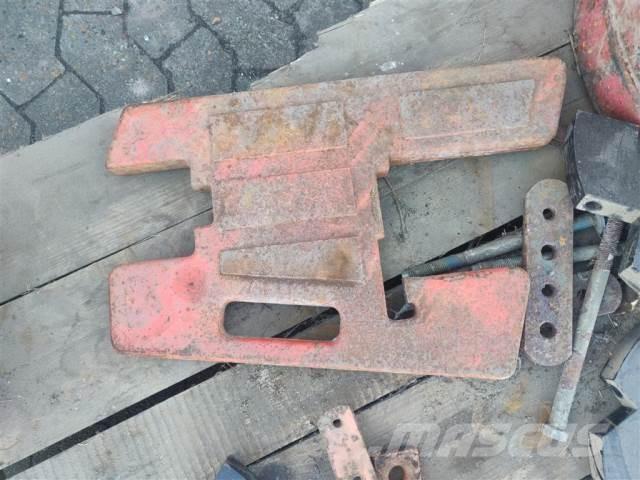 CASE Vægtklods Frontvægte