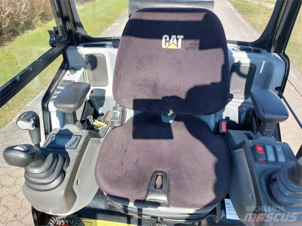 CAT 301.7D Minigravemaskiner