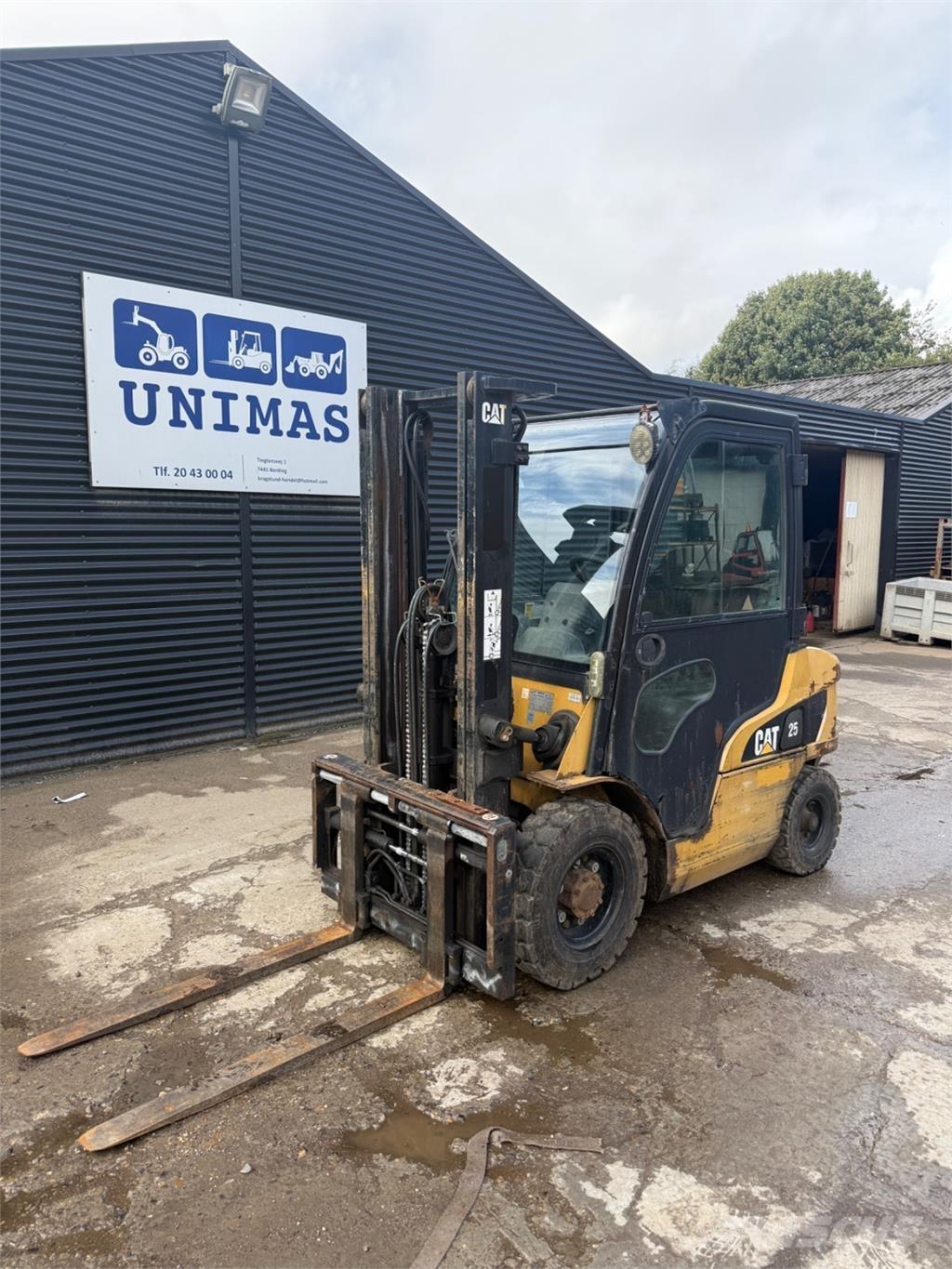 CAT DP25 Diesel gaffeltrucks