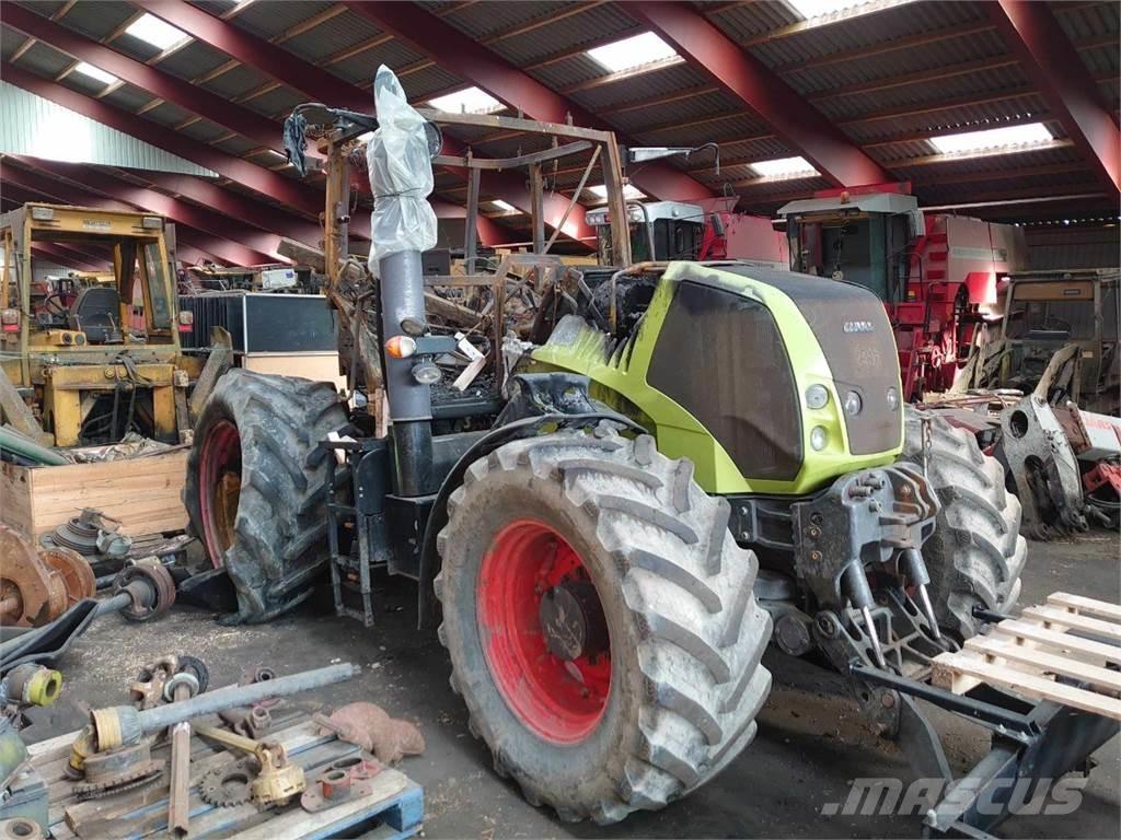 CLAAS Axion 840 Traktorer