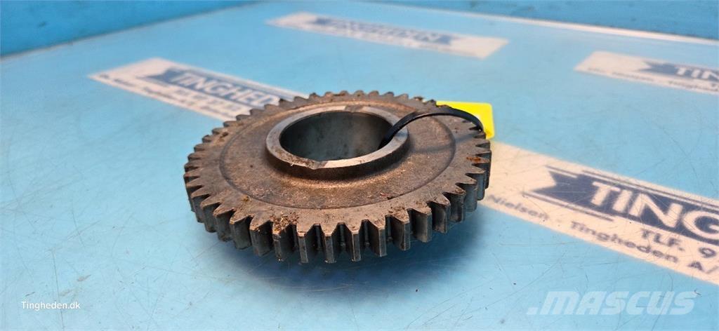 Deutz M2680 Gear