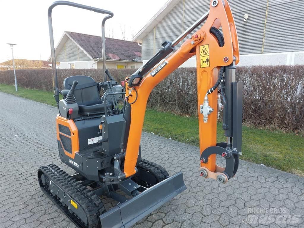 Develon DX10-7 Minigravemaskiner