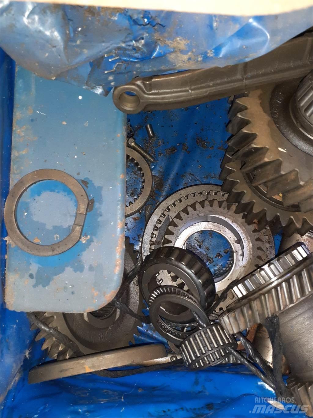 Ford 7710 Gear