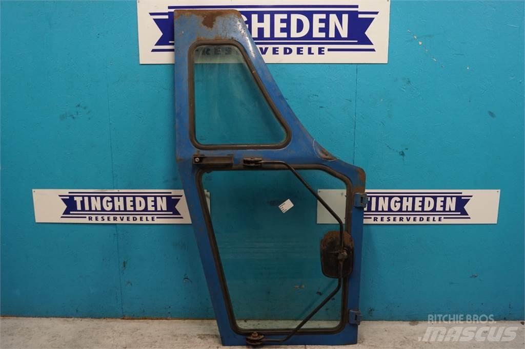 Ford 7710 Kabiner og interiør