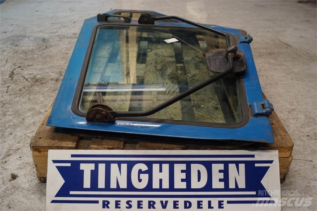 Ford 7710 Kabiner og interiør