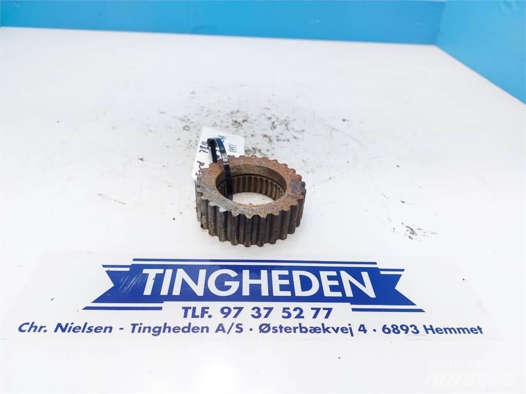 Ford 7810 Gear