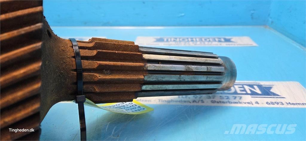 Ford 8260 Gear