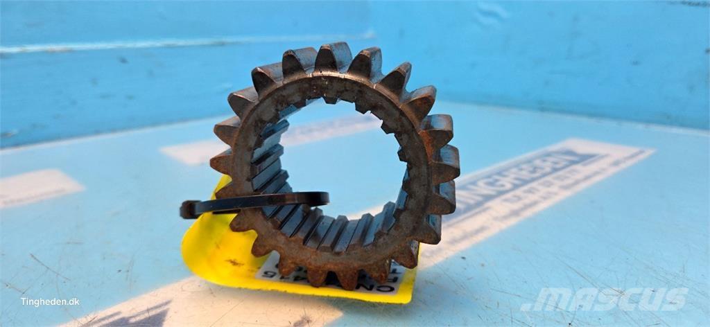 Ford 8260 Gear