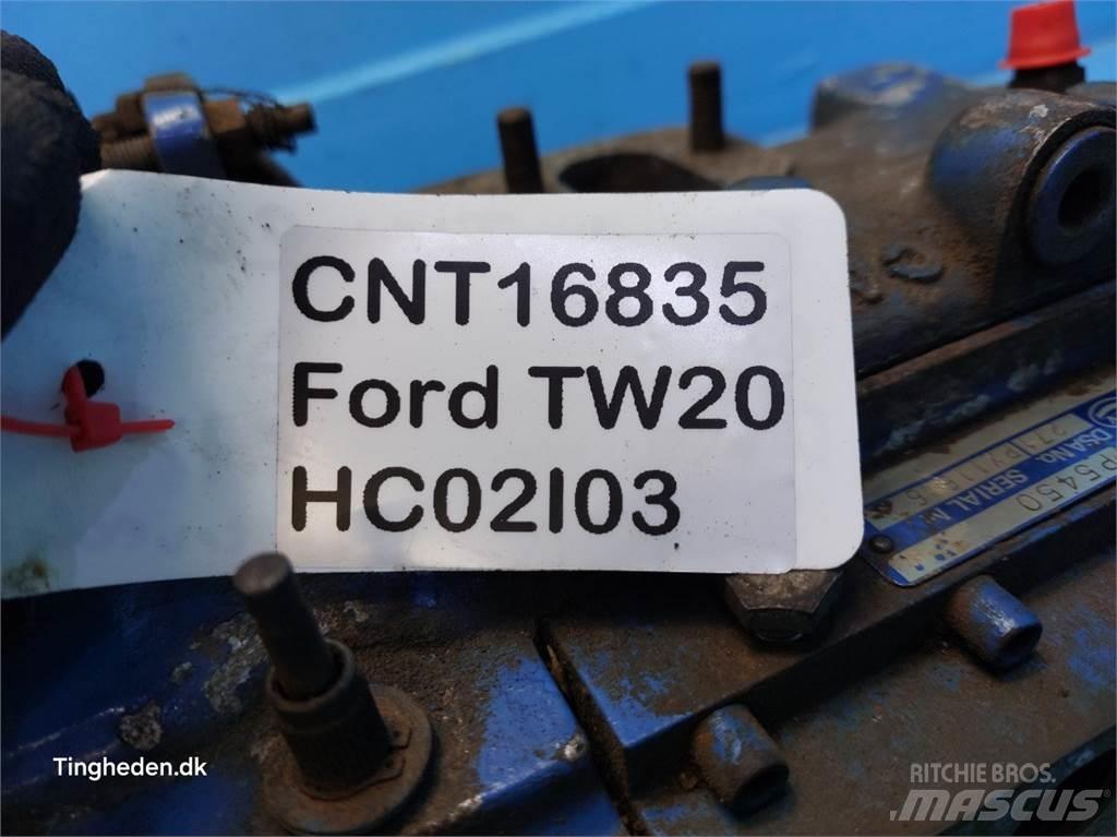 Ford TW20 Motorer