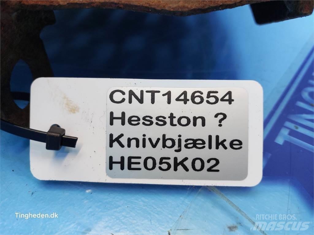 Hesston  Tilbehør til mejetærskere