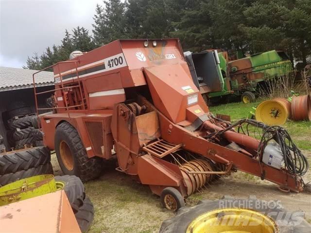 Hesston 4700 Pressere til firkantede baller