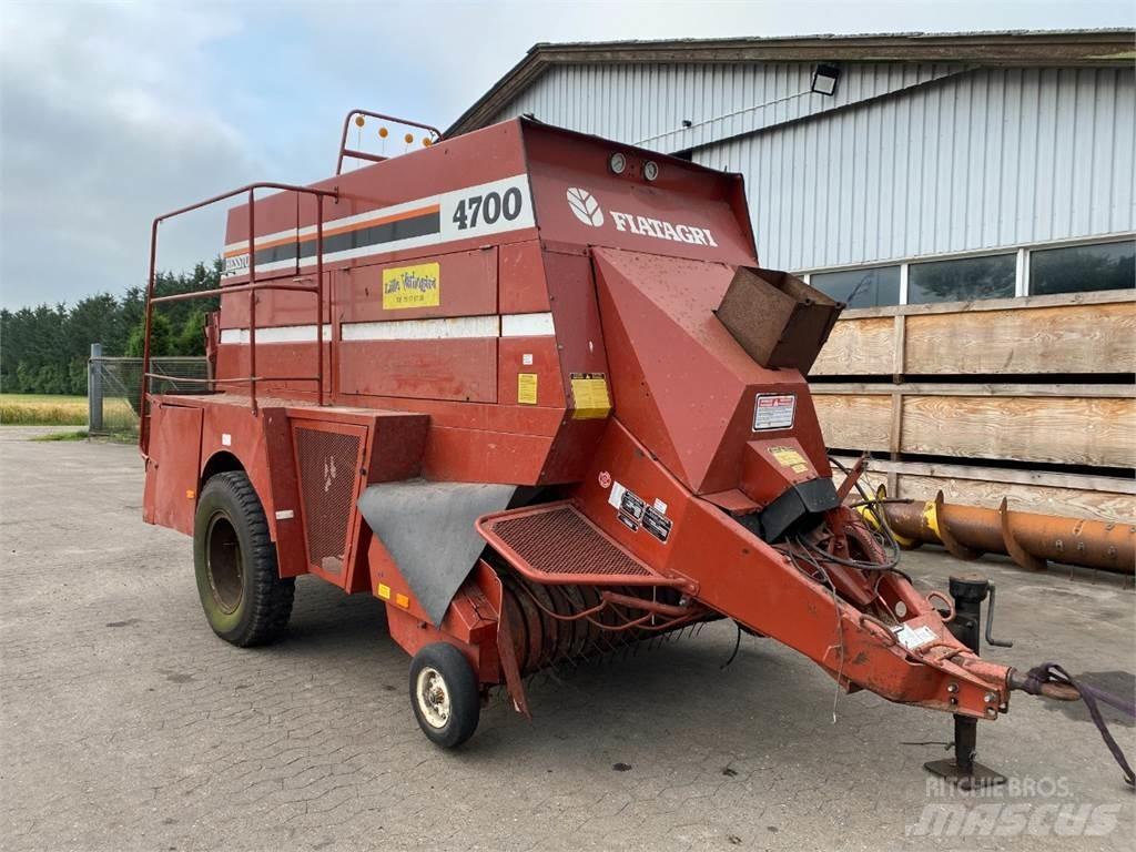 Hesston 4700 Pressere til firkantede baller