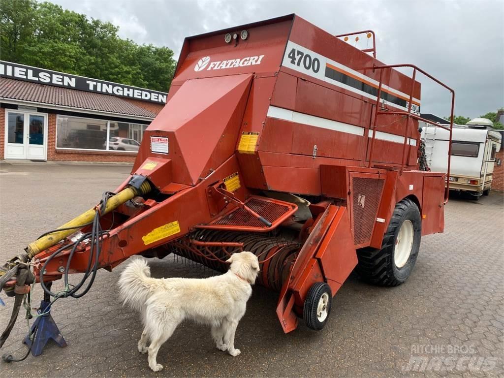 Hesston 4700 Pressere til firkantede baller