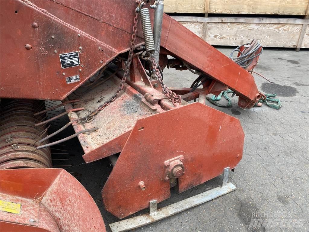 Hesston 4900 Pressere til firkantede baller