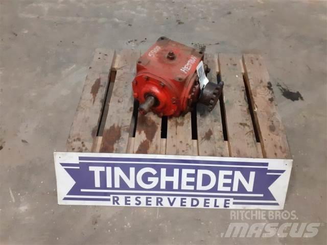 Hesston 5700 Gear