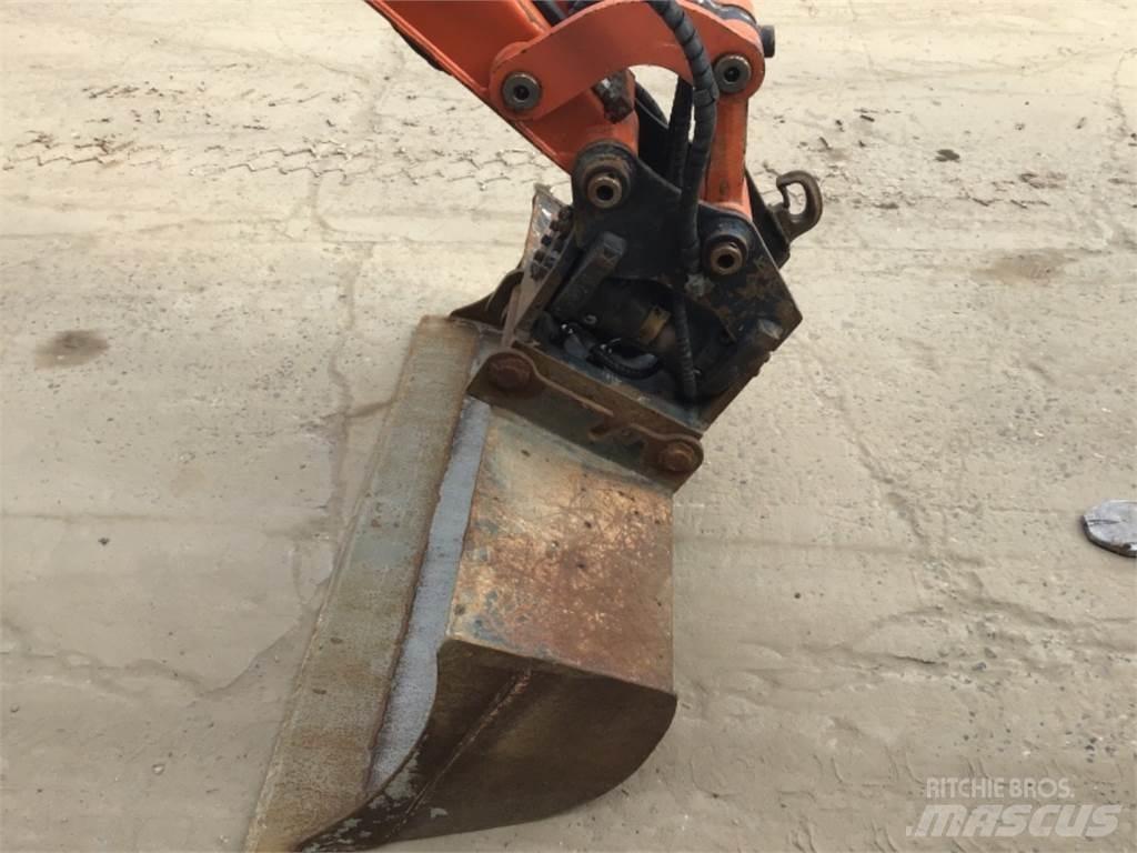 Hitachi ZX33U Minigravemaskiner