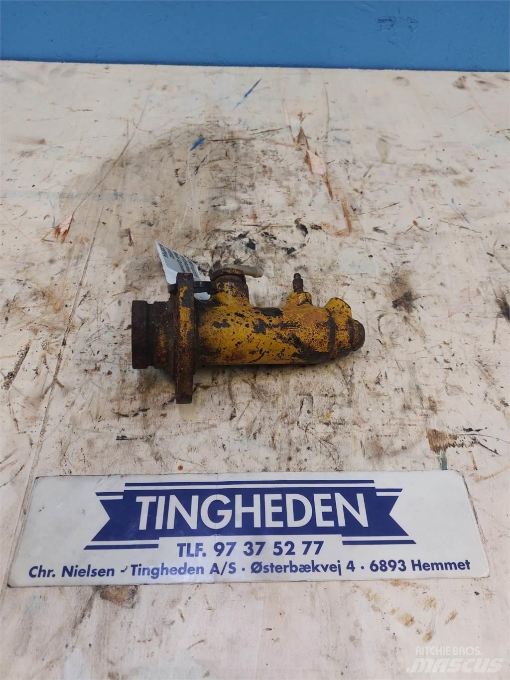 Hydrema 806 Motorer