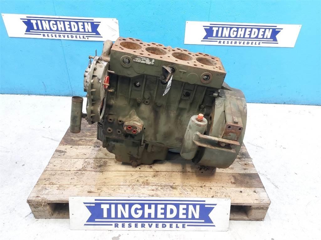 Hydrema 806 Motorer