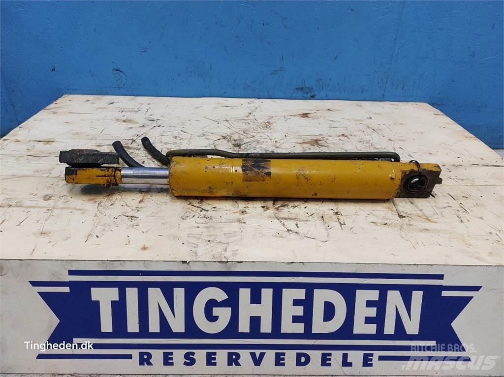 Hydrema 806 Aksler