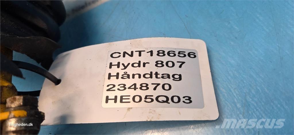 Hydrema 807 Kabiner og interiør