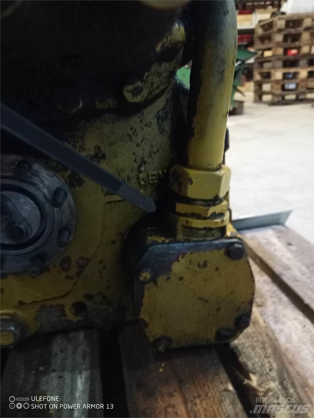 Hydrema 906A Gear
