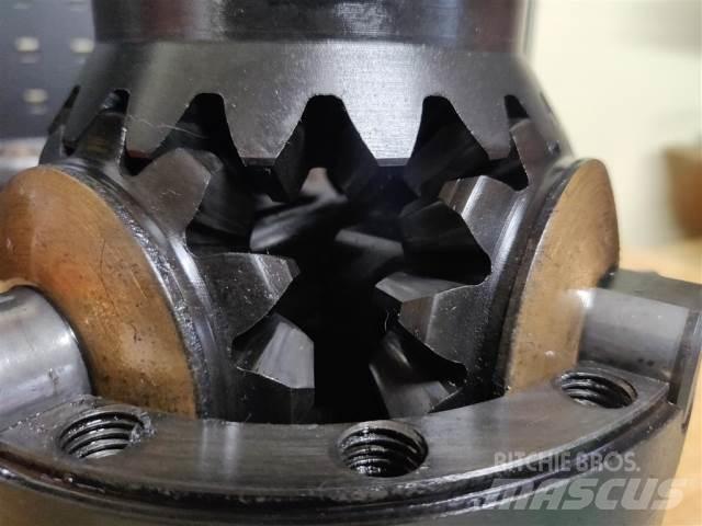 Hydrema 906B Aksler