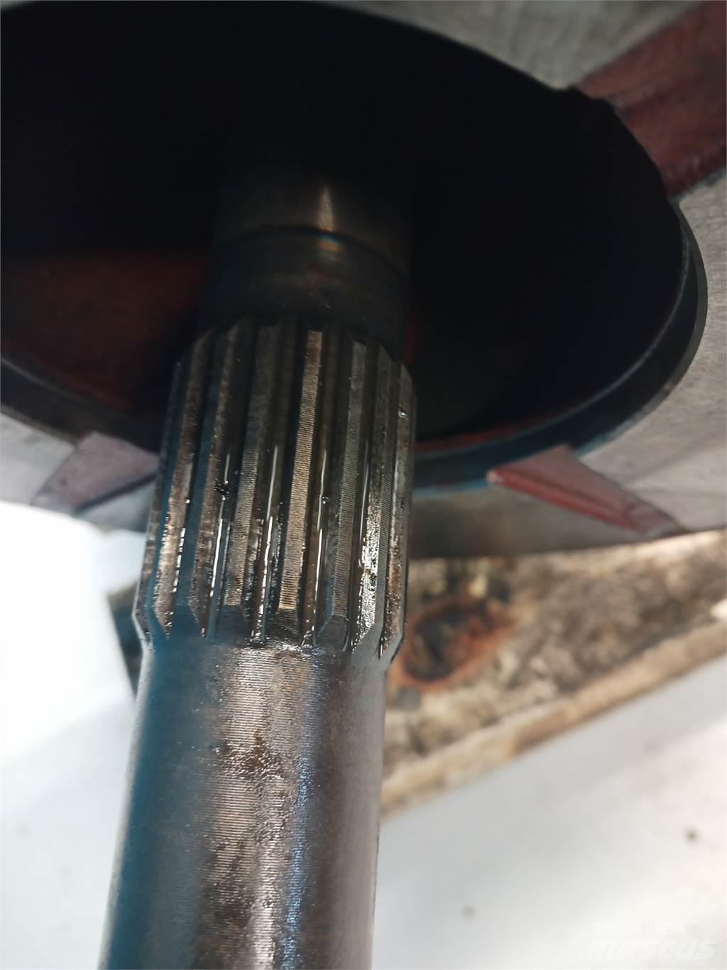 Hydrema 906B Aksler