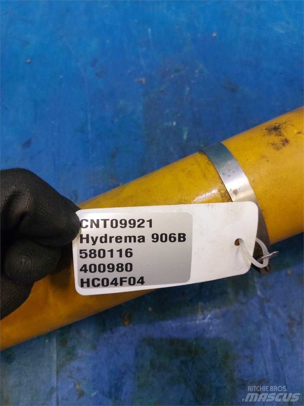Hydrema 906B Motorer