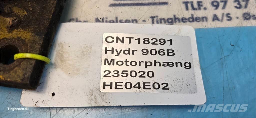 Hydrema 906B Motorer